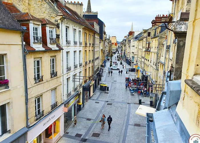 La Plume De Malherbe - Parking - Coup De Coeur