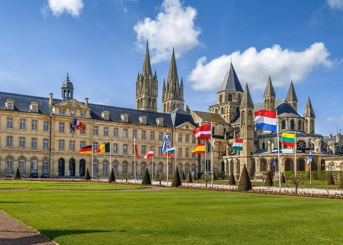 La Plume De Malherbe - Parking - Coup De Coeur كان